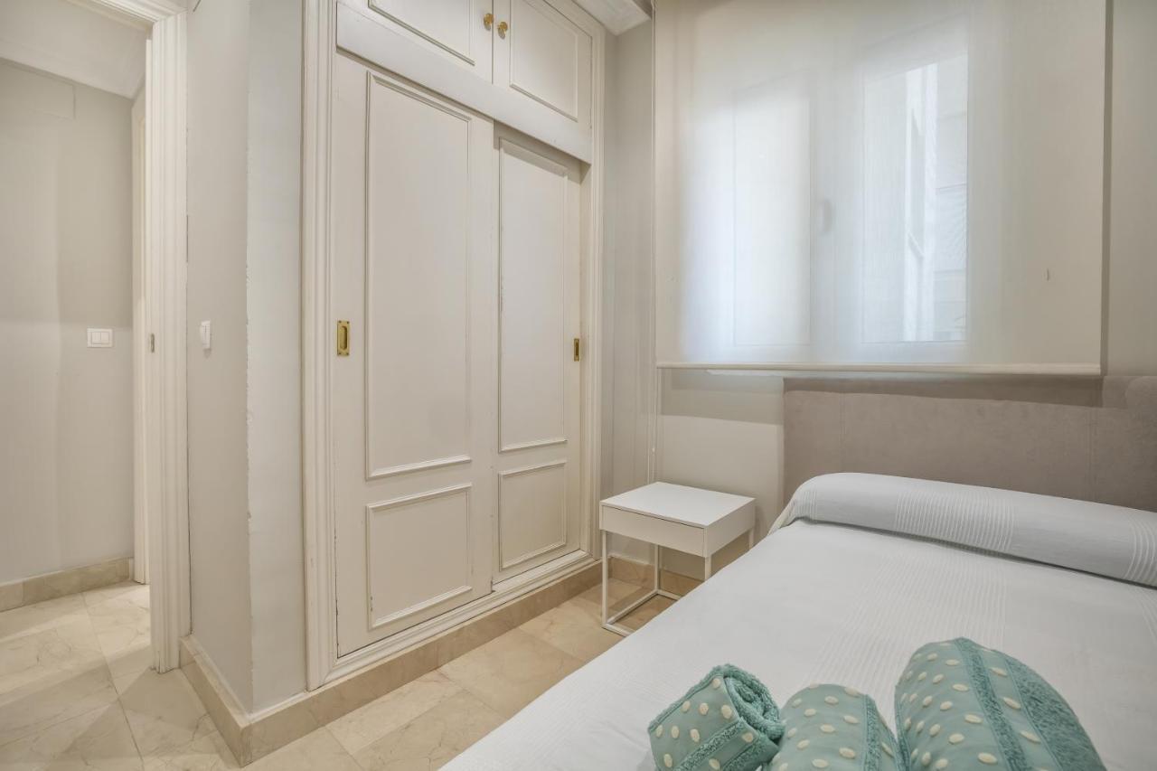 Apartamento Los Tilos & Parking & Piscina Cordoba Exterior photo