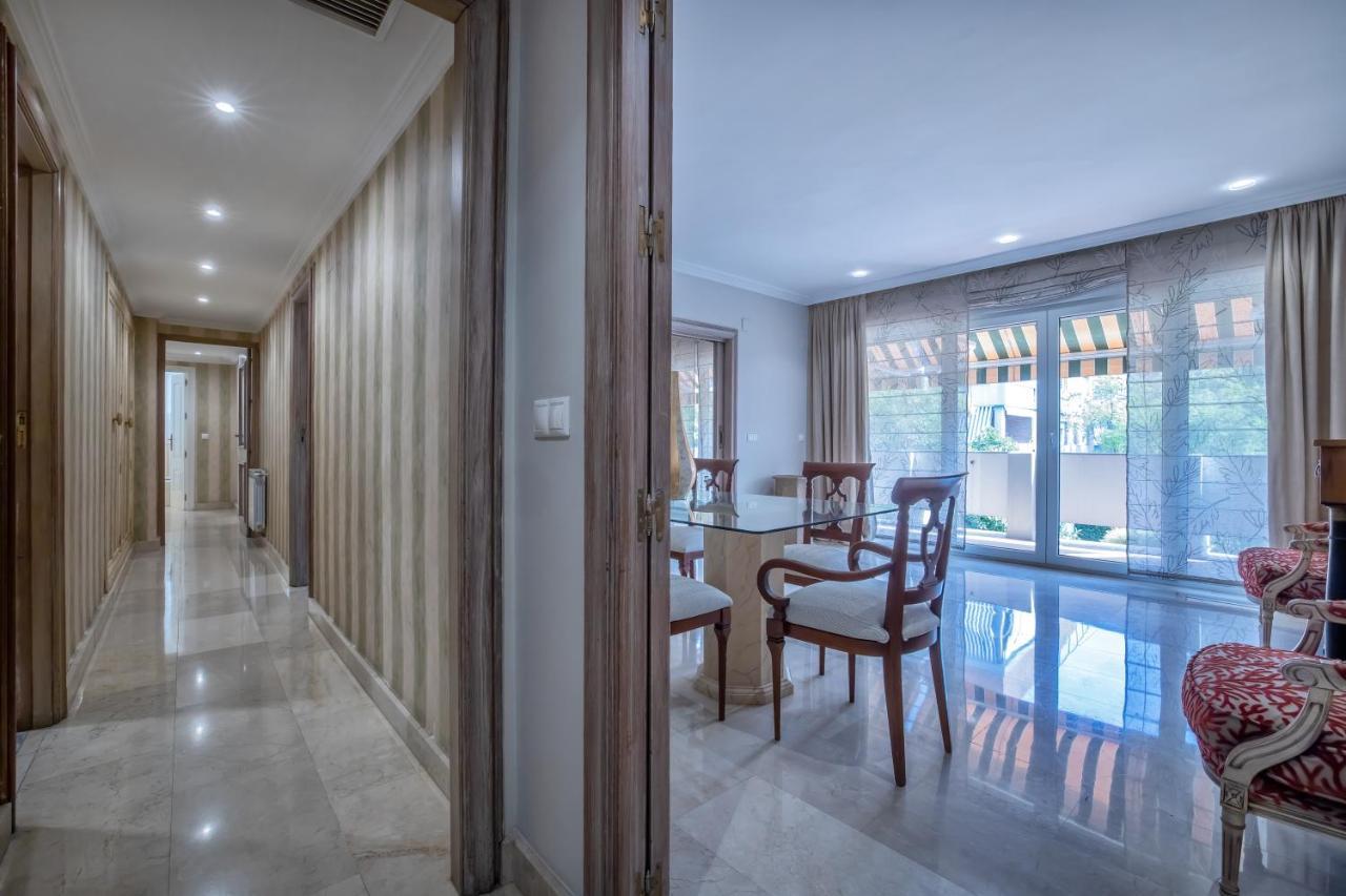 Apartamento Los Tilos & Parking & Piscina Cordoba Exterior photo