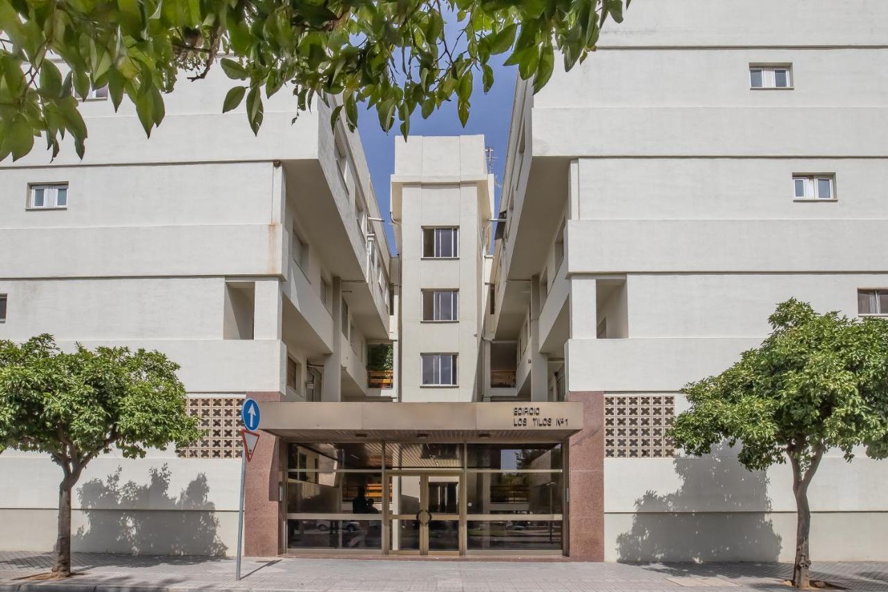 Apartamento Los Tilos & Parking & Piscina Cordoba Exterior photo